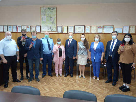 Вручение ключей от квартир  детям-сиротам