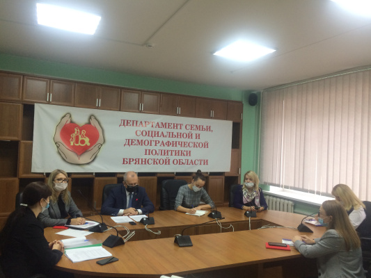 Совещание по вопросу реализации мер государственной поддержки в части льготного кредитования семей с детьми