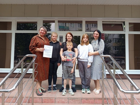 Счастливое возвращение детей в родную семью